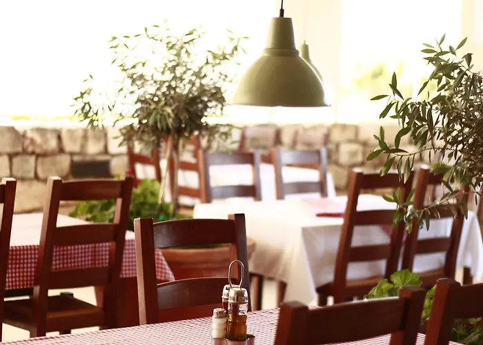 Ξενοδοχείο με διαμερίσματα Lekavski