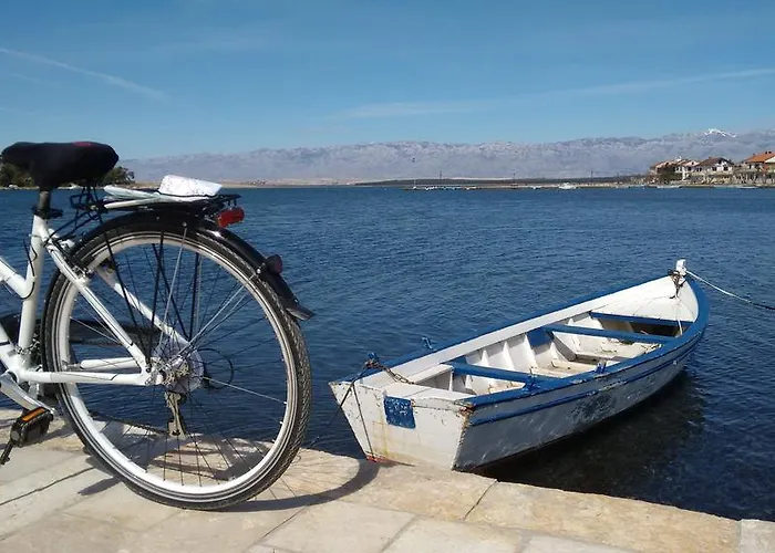 Lekavski アパートホテル