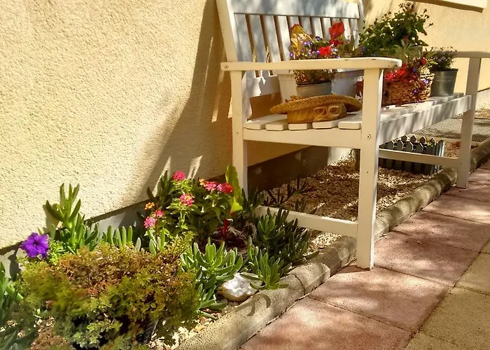 アパートホテル Lekavski