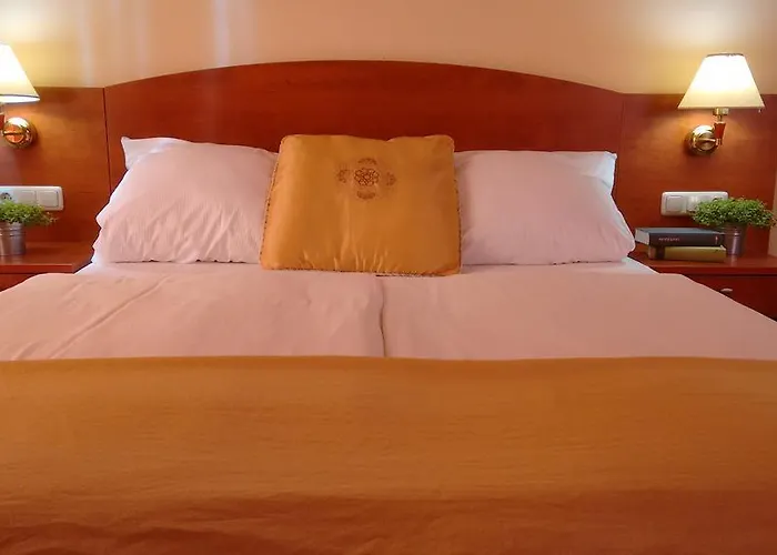 Lekavski Aparthotel 3*